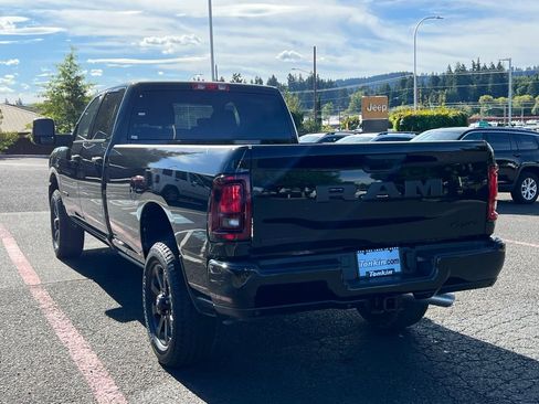 New 2026 RAM 3500 Big Horn AWD/4WD image 5