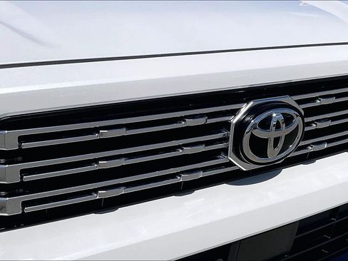 Used 2025 Toyota 4Runner Limited image 30