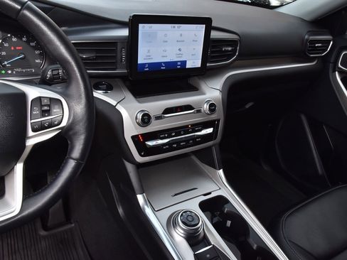 Certified 2023 Ford Explorer XLT w/ Equipment Group 202A image 26