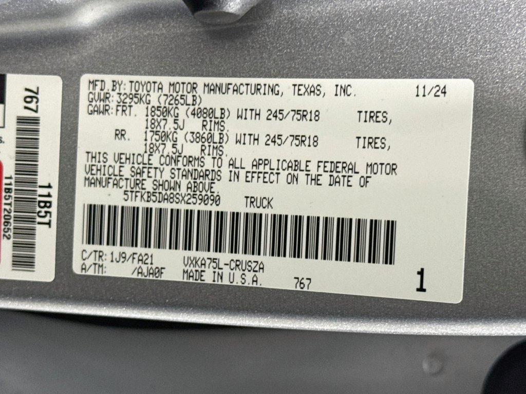 Used 2025 Toyota Tundra SR w/ SR Tow Package AWD/4WD image 35