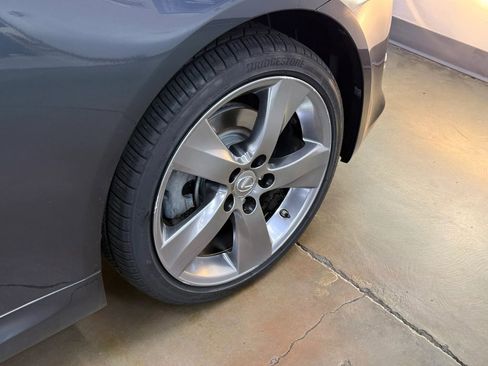 Used 2011 Lexus IS 250C w/ Luxury Pkg RWD image 31