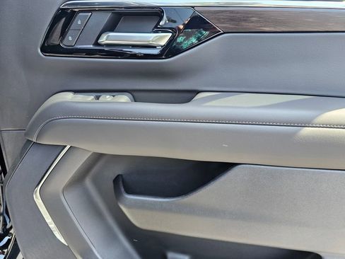 New 2026 Chevrolet Suburban LS w/ LPO, Dark Essentials Package RWD image 10