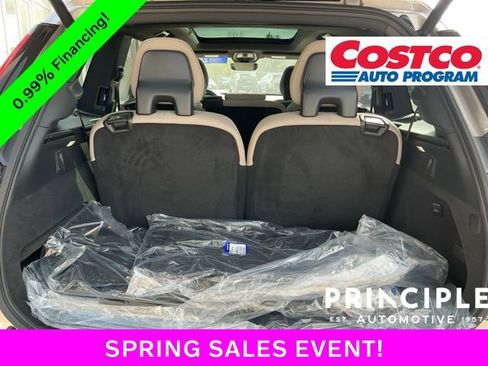 New 2026 Volvo XC90 T8 Plus w/ Protection Package Premier AWD/4WD image 13