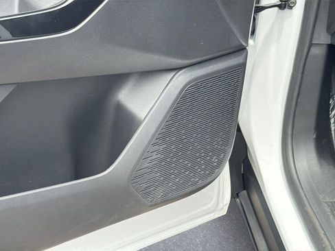 Used 2025 Chevrolet Equinox LT FWD image 18