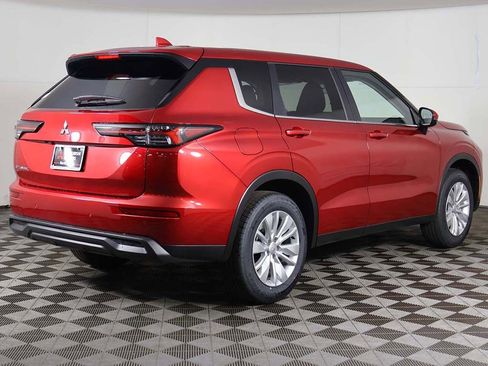 New 2026 Mitsubishi Outlander ES FWD image 9