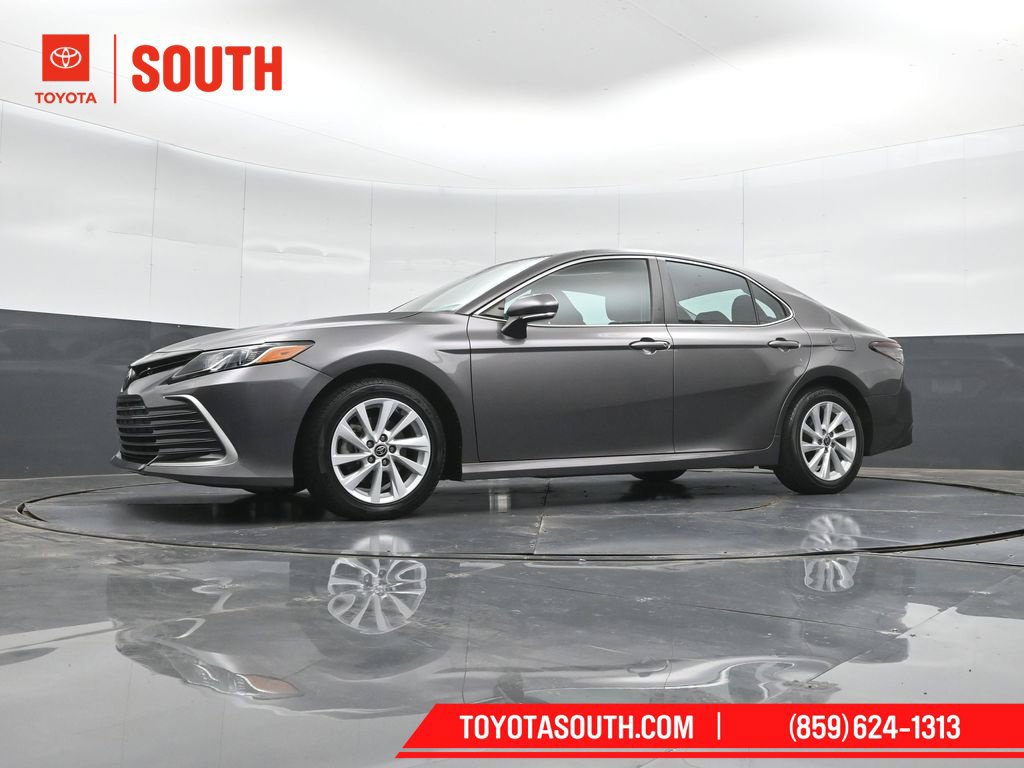 Used 2022 Toyota Camry LE FWD image 38