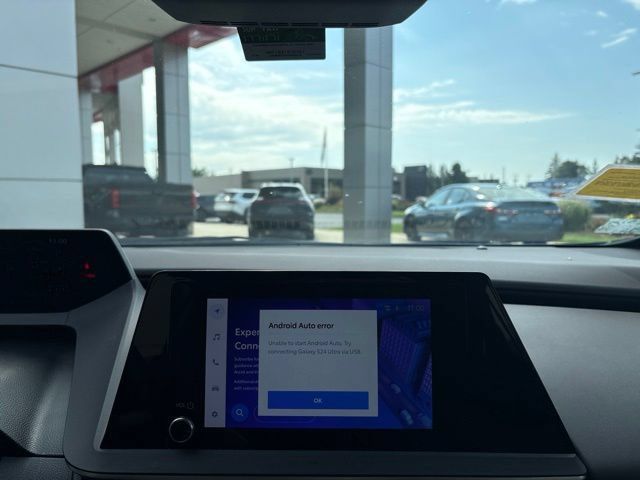 Used 2024 Toyota Prius Prime FWD image 16