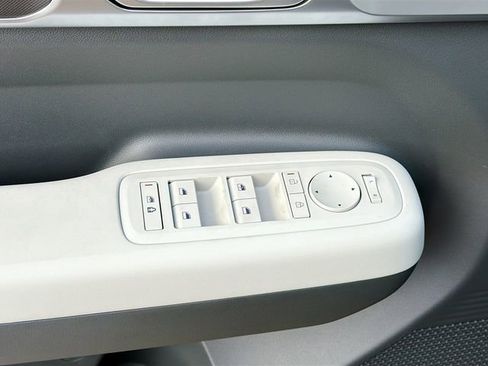 New 2026 Hyundai Santa Fe SE image 17