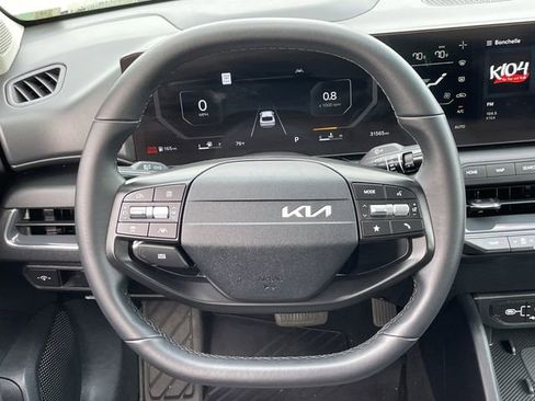 Used 2025 Kia K4 EX FWD image 11