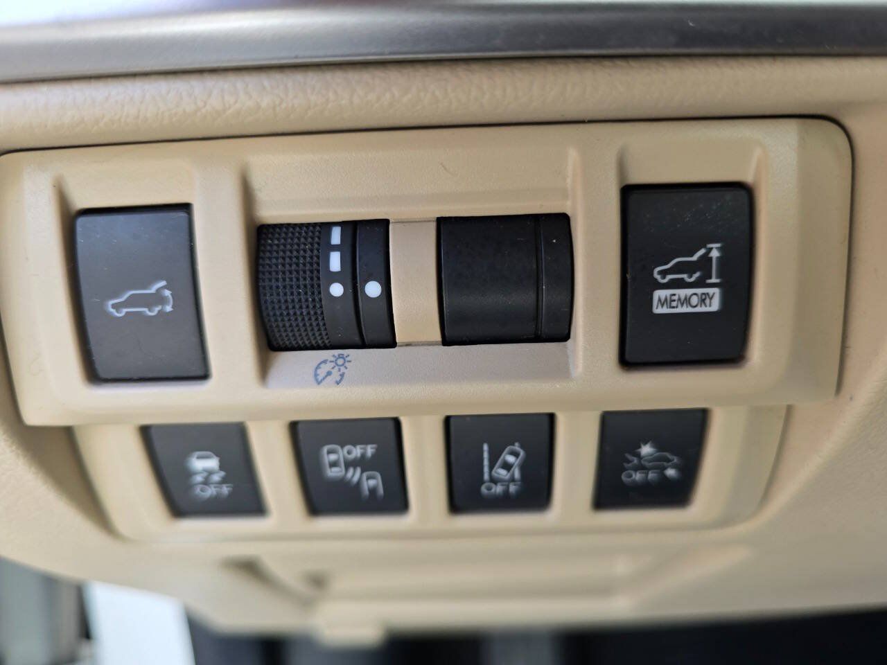 Used 2018 Subaru Outback 2.5i Premium AWD/4WD image 14