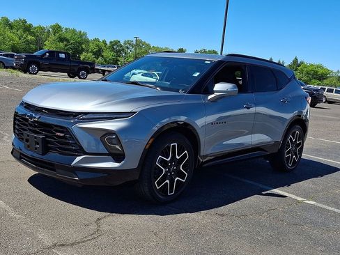 Used 2023 Chevrolet Blazer RS w/ Driver Confidence II Package AWD/4WD image 6