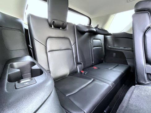 Used 2024 Nissan Pathfinder SL image 21