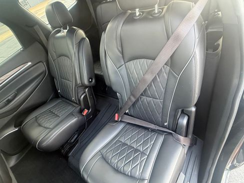 Used 2023 Buick Enclave Avenir w/ Avenir Technology Package AWD/4WD image 14