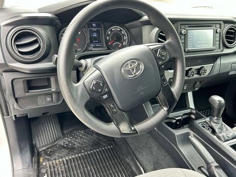 Used 2019 Toyota Tacoma SR5 RWD image 20