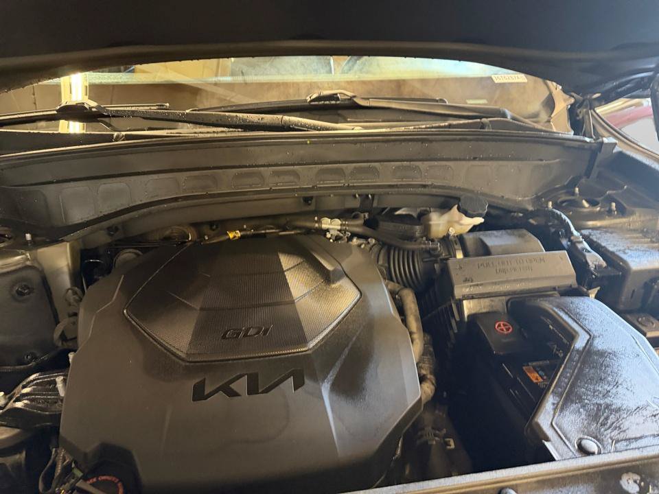 Used 2022 Kia Telluride SX w/ Towing Package FWD image 20