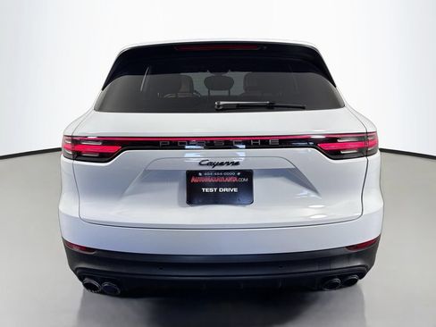 Used 2022 Porsche Cayenne E-Hybrid AWD/4WD image 6