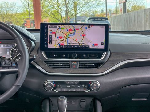 Used 2025 Nissan Altima 2.5 SL image 25