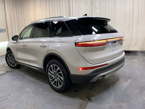 Used 2022 Lincoln Corsair AWD w/ Equipment Group 101A image 5