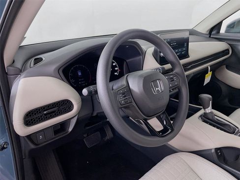 New 2026 Honda HR-V LX image 8