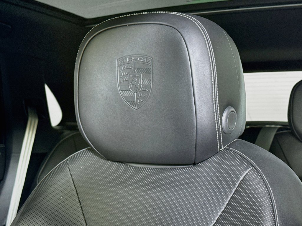 Certified 2025 Porsche Cayenne S AWD/4WD image 25