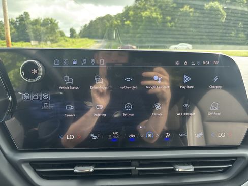 New 2026 Chevrolet Silverado EV LT AWD/4WD image 19