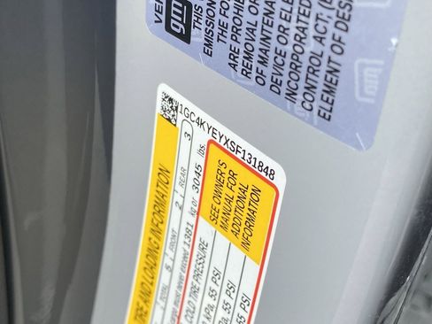 Used 2025 Chevrolet Silverado 2500 ZR2 w/ Technology Package image 11