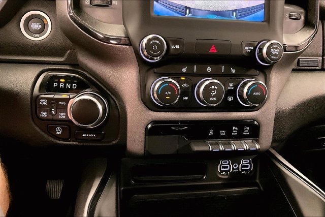 Used 2023 RAM 1500 Big Horn AWD/4WD image 30