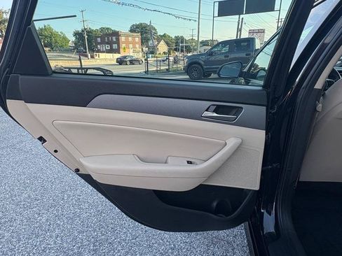 Used 2019 Hyundai Sonata SEL FWD image 12