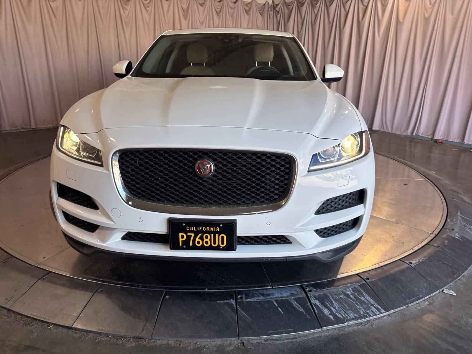 Used 2018 Jaguar F-PACE Premium AWD/4WD image 2