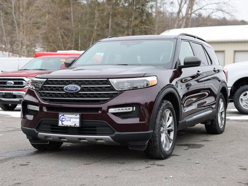 Certified 2023 Ford Explorer XLT w/ Equipment Group 202A image 1