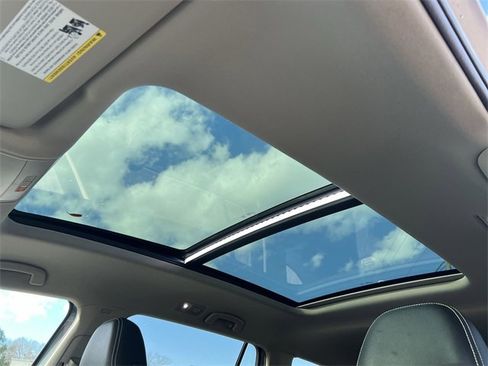 Used 2023 Volkswagen Atlas SE w/ Panoramic Sunroof Package image 21