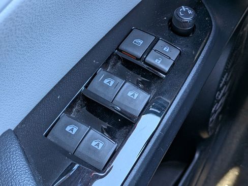 Used 2016 Toyota Prius Four image 26