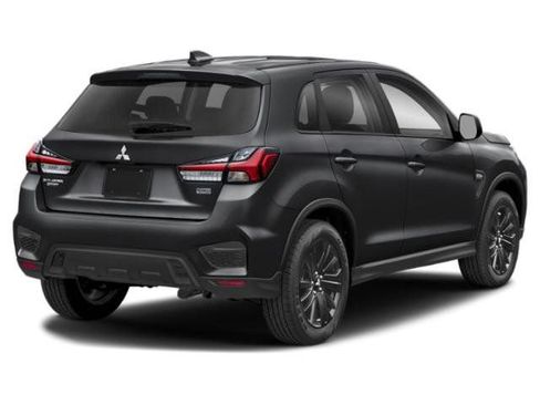 Used 2025 Mitsubishi Outlander Sport LE AWD/4WD image 2