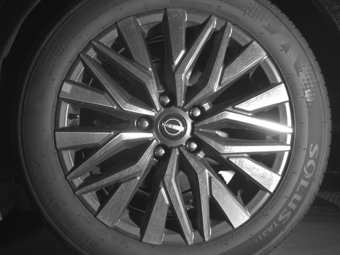 Used 2025 Nissan Altima 2.5 SV image 14