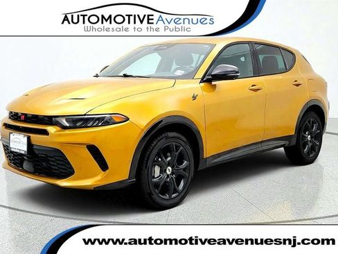 Used 2024 Dodge Hornet R/T w/ Tech Pack w/o Parking AWD/4WD image 1