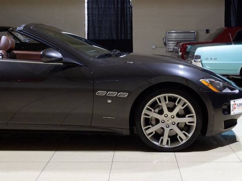 Used 2012 Maserati GranTurismo Convertible RWD image 27