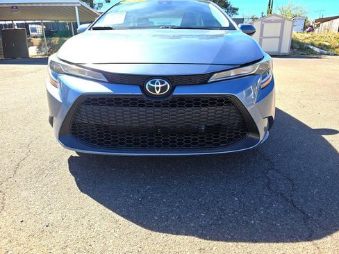 Used 2021 Toyota Corolla LE image 27