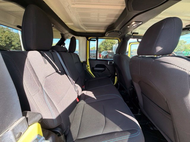 Used 2023 Jeep Wrangler Unlimited Rubicon 4xe AWD/4WD image 9