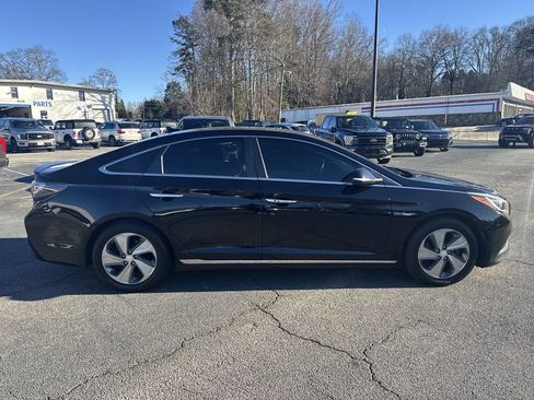 Used 2017 Hyundai Sonata Limited image 8