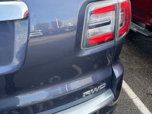 Used 2014 GMC Acadia SLT image 7
