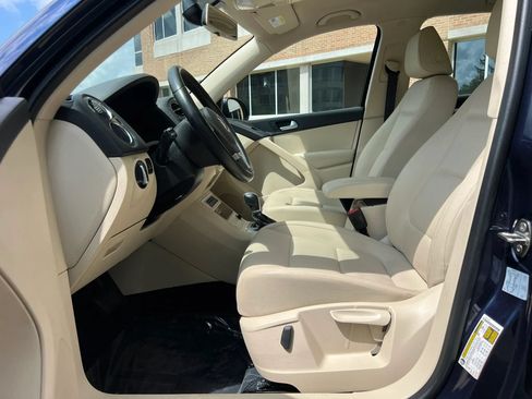 Used 2016 Volkswagen Tiguan S FWD image 9