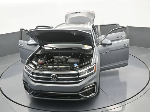 Used 2022 Volkswagen Atlas Cross Sport SEL R-Line image 75