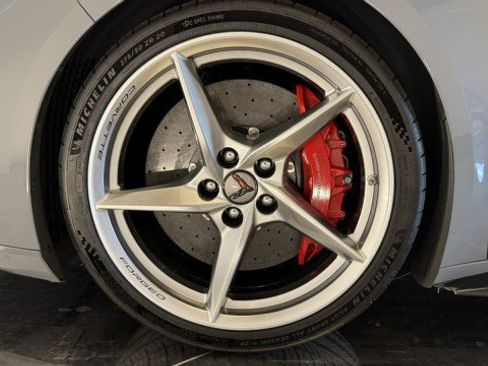 Used 2025 Chevrolet Corvette E-Ray w/ Stealth Interior Trim Package AWD/4WD image 30