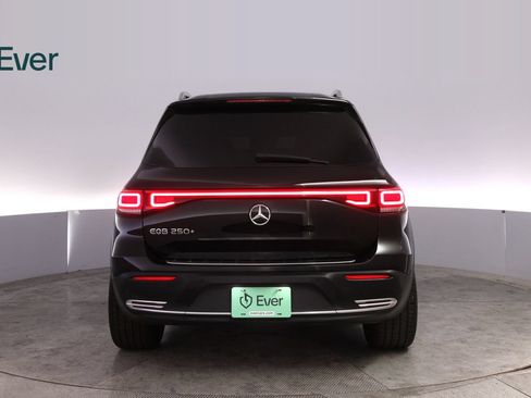Used 2023 Mercedes-Benz EQB 250+ image 15