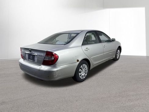 Used 2004 Toyota Camry LE image 30