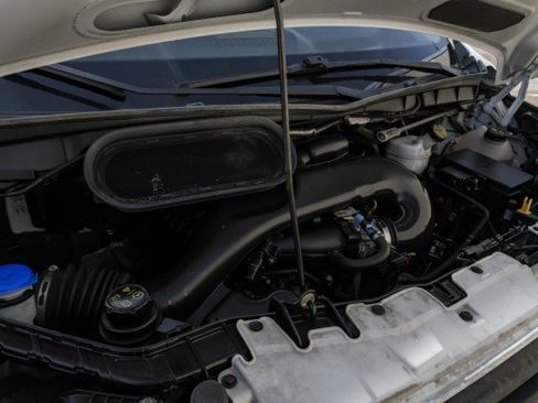 Used 2019 Ford Transit 250 130 Low Roof image 43