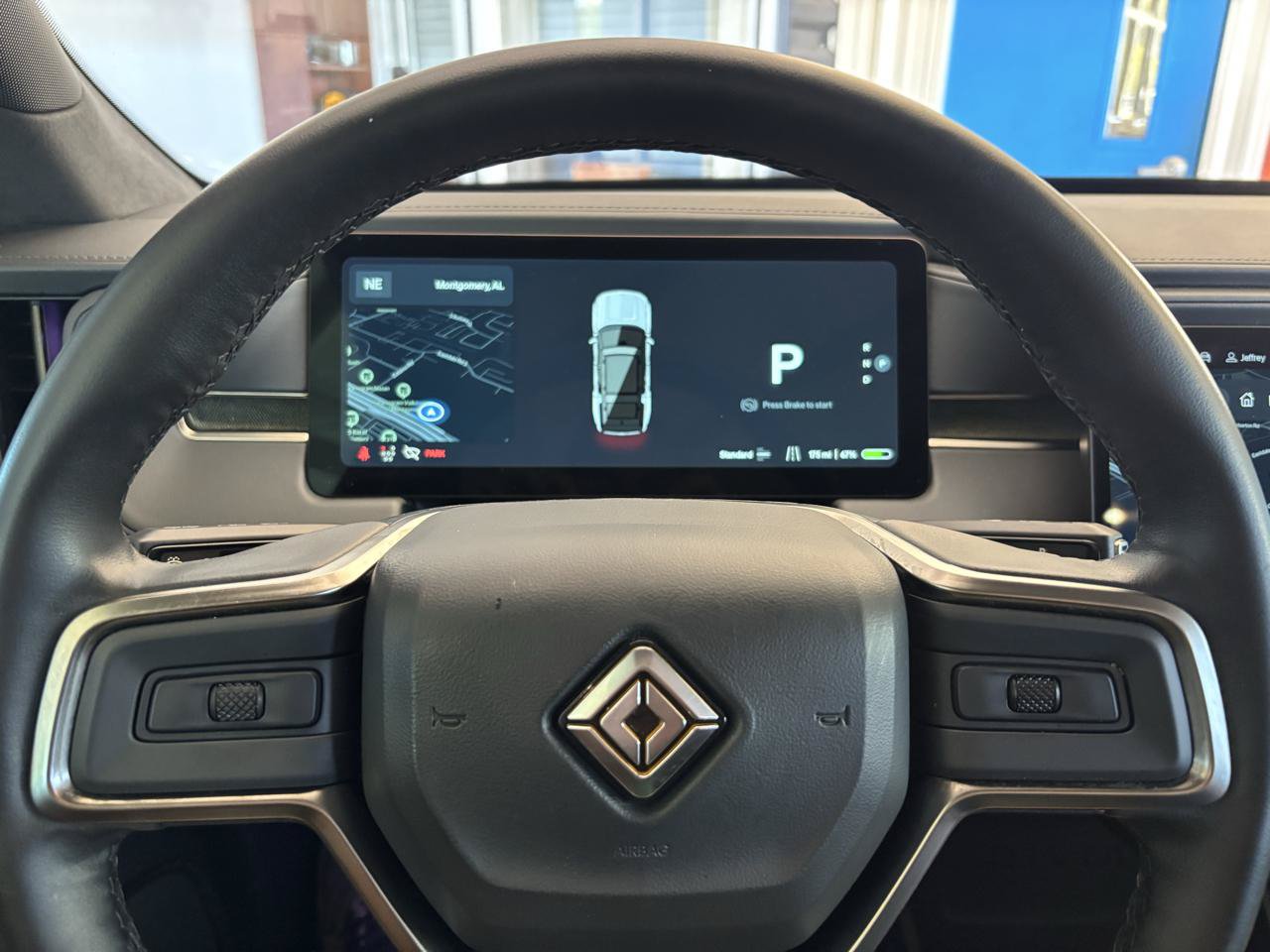 Used 2025 Rivian R1S Adventure Dual AWD/4WD image 14