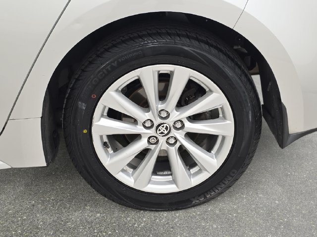 Used 2023 Toyota Corolla SE FWD image 32