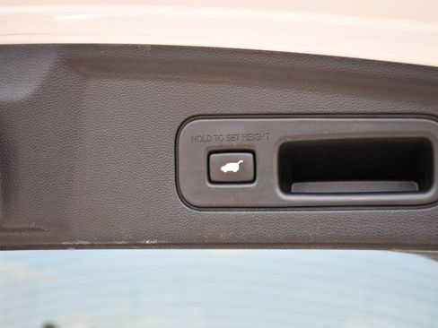 Used 2024 Acura MDX SH-AWD w/ Technology Package image 31