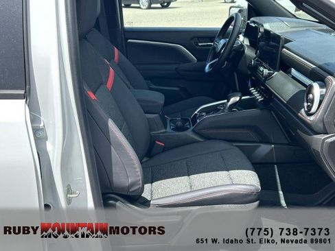 Used 2025 Chevrolet Colorado Z71 AWD/4WD image 26